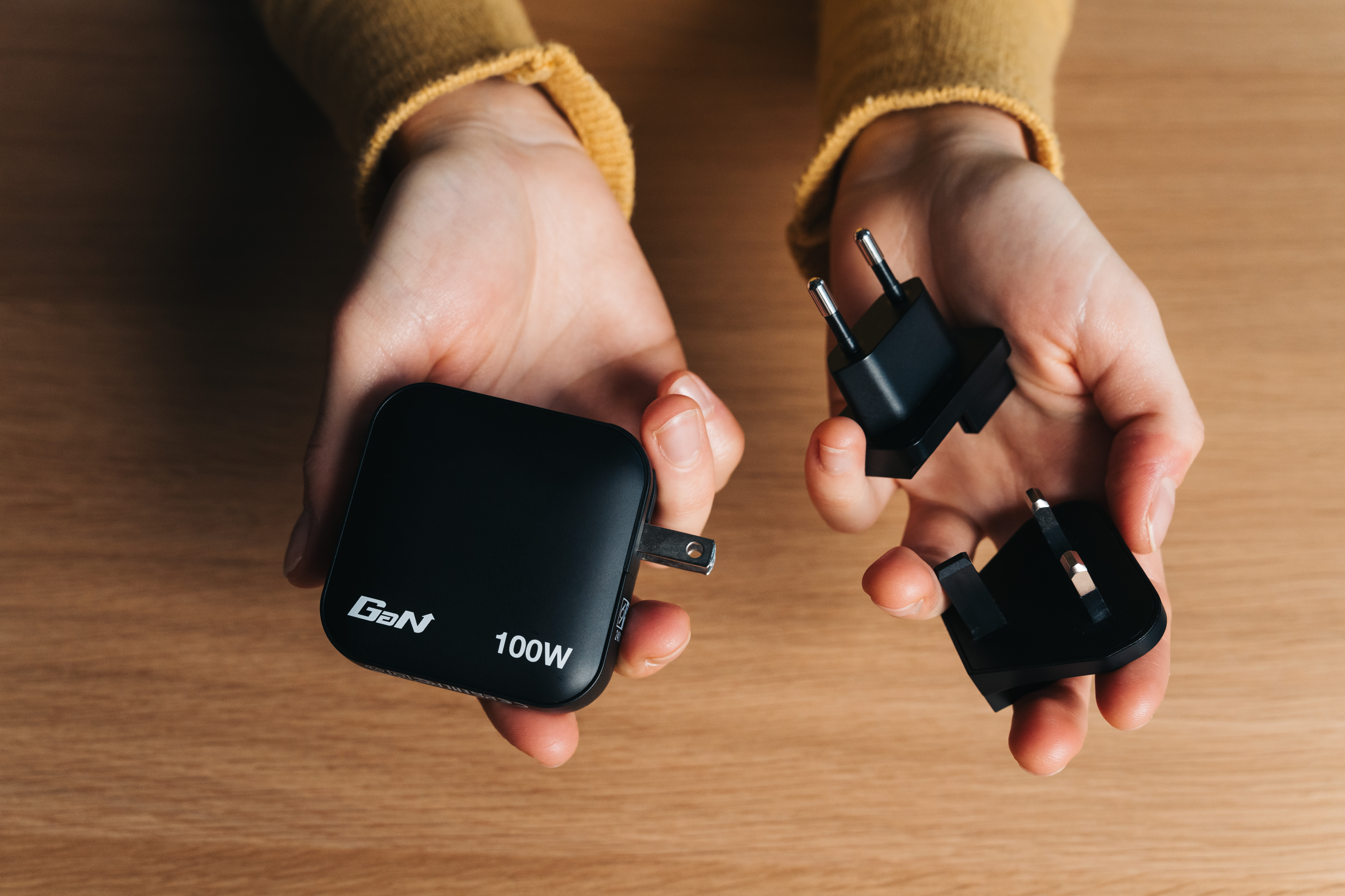 Verbatim Lifestyle pictures_Mini GaN Chargers_Shooting November 2024_32231_AB 7.jpg